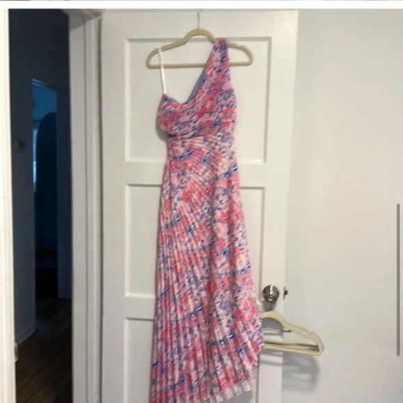 Buganco Pleated Floral Dress - Picture 4 of 4